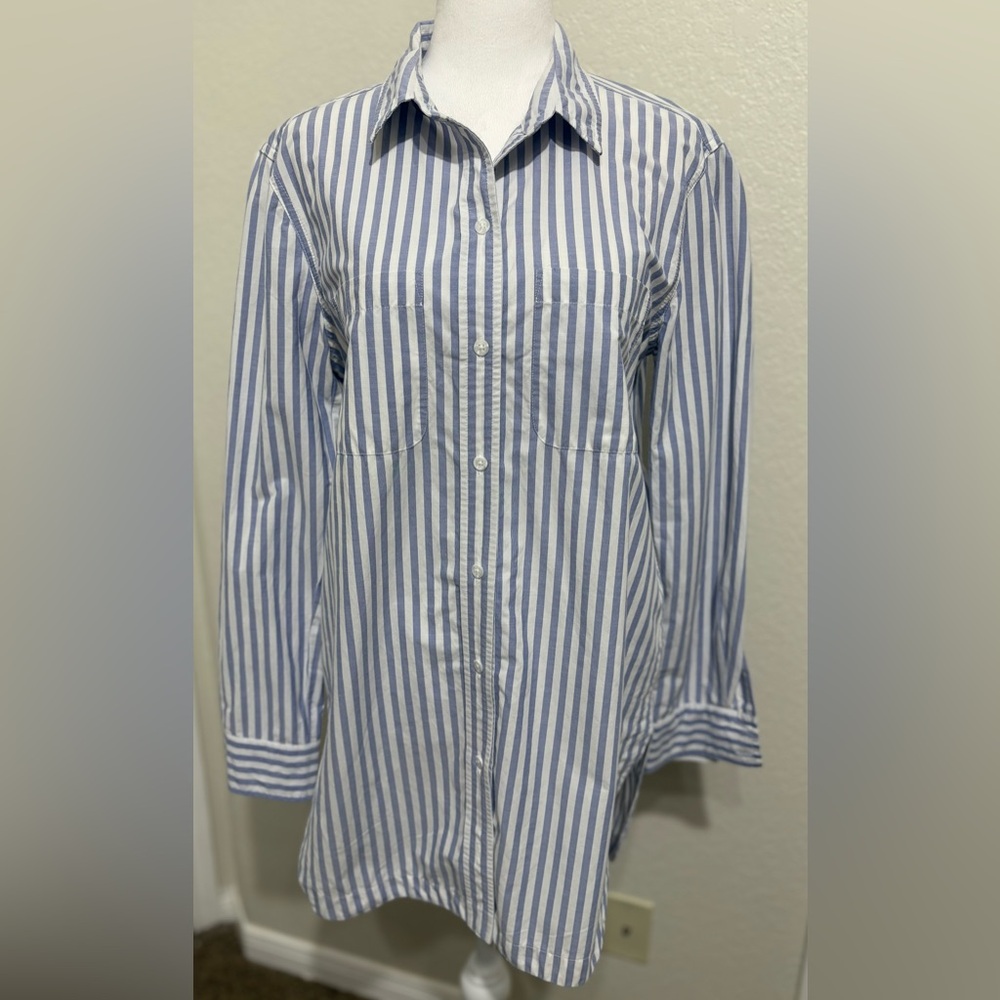 Athleta Blue and White Striped Casual blouse